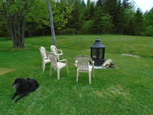 Oasis Du Massif - Spa, BBQ, fireplace and nature in Saint-Paul-De-Montminy (QC)