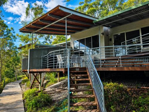 . Sunset Ridge Retreat Villa