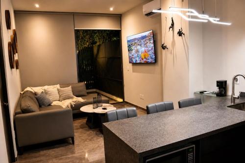 MrW New & Modern Loft for 2 Luxia Tower – khách sạn tại Vallarta