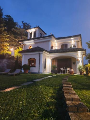 A szálláshely kívülről, B&B Montisclari in Monchiero
