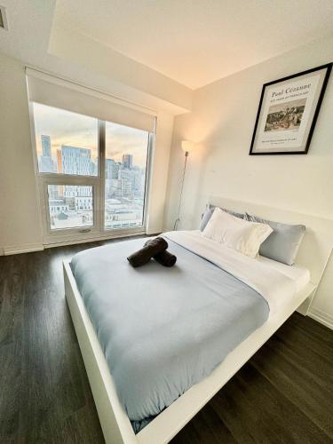 Cozy 2 Bedroom by Eaton Centre Mall – khách sạn tại Khu Vườn Hoa