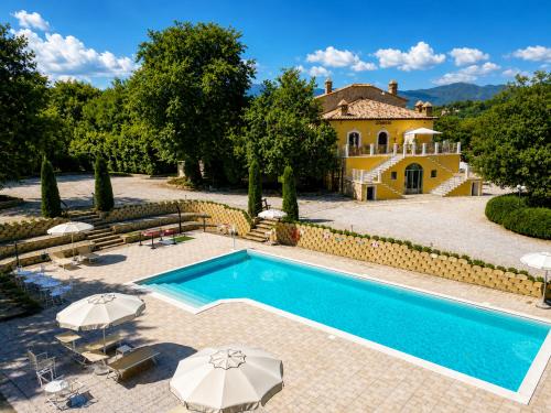 Peldbaseins, La quercia B&B in Roccamorice