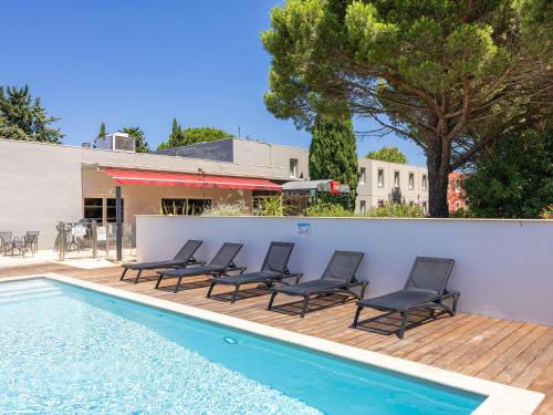ibis Carcassonne Est la Cité
