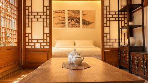 By the palace 고택 송가헌 – khách sạn tại Jongro