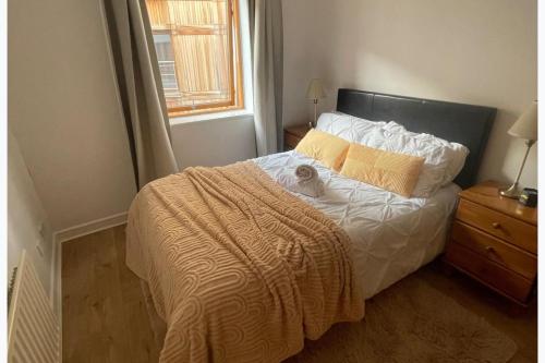 Dublin Centre 2-Bed Apt Sleeps 6 near Attractions - image 4