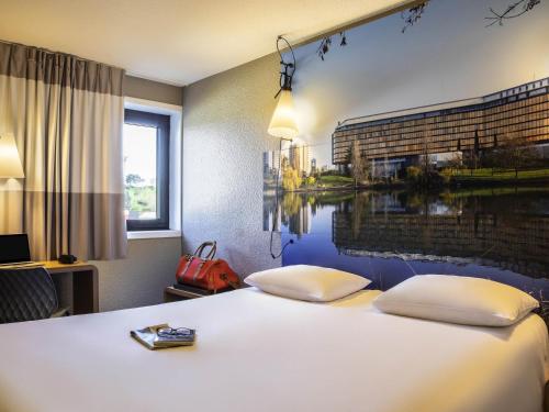 Buitenkant, ibis Créteil in Créteil