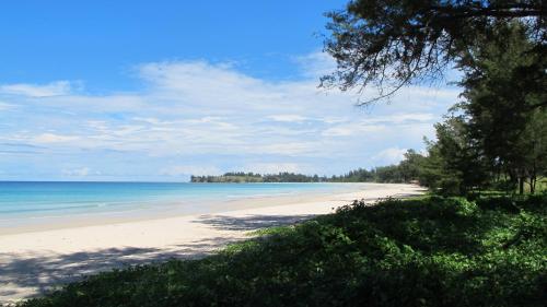 Beach, Tampat do Aman in Kudat