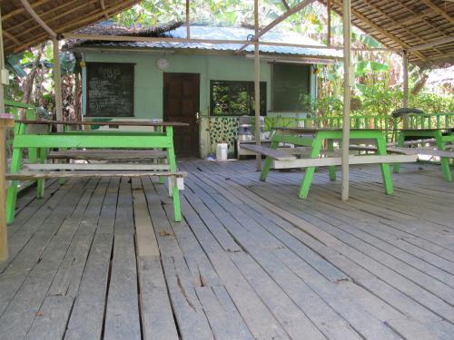 Restaurant, Tampat do Aman in Kudat