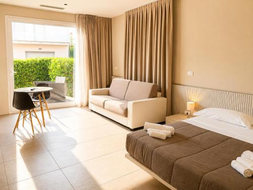 Amare Suite & Apartments