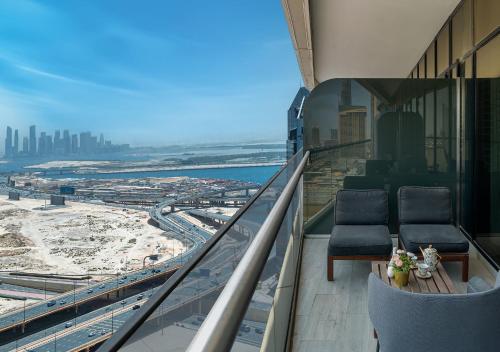 Allsopp & Allsopp - High Floor 1-Bedroom Apartment in RP Heights Downtown - image 8