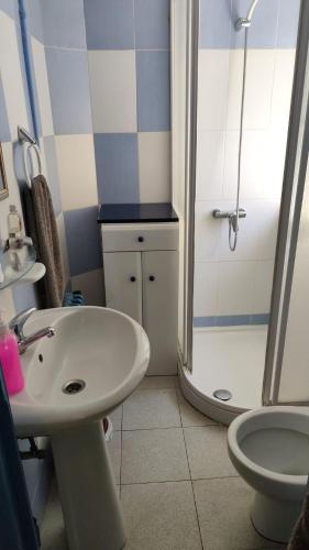 Hostal Restaurante Moderno in Cistierna