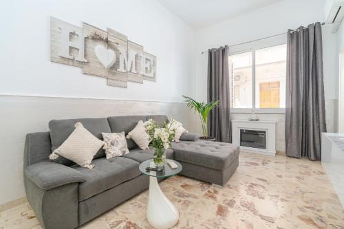 Avola Center Home