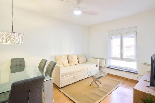 BYP Canterbury centro Salamanca by keyhom – khách sạn tại El Cabaco