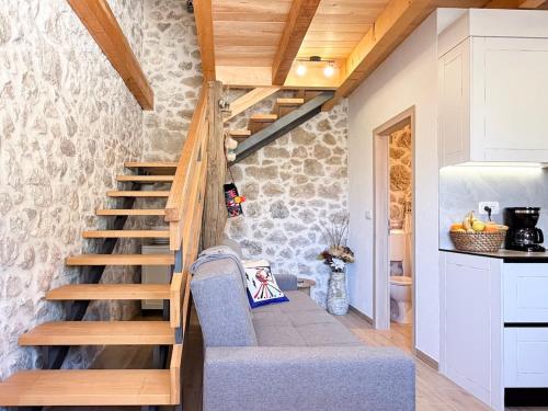 Heritage house Bašić (Heritage house Basic) in Rašćane