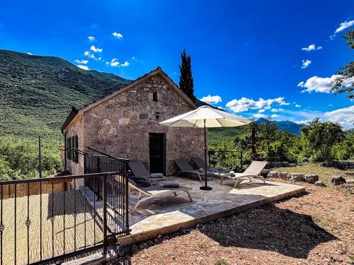 Heritage house Bašić (Heritage house Basic) in Rašćane