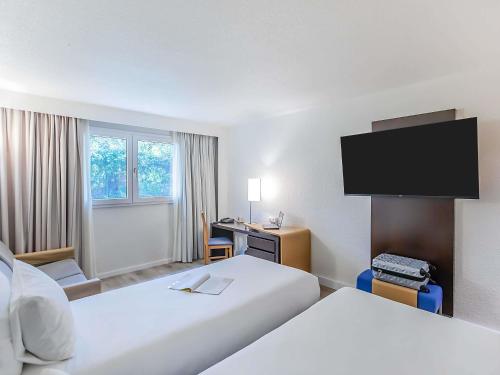 hotel photo