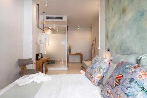 Ciel Suites Athens Room Type - Deluxe Junior Suite