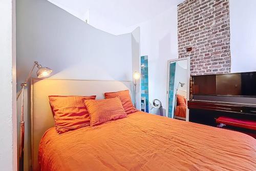 Apartment with garden in the heart of Montmartre - image 6
