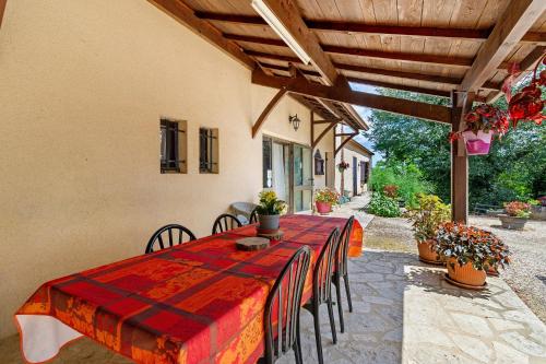 Chambres D'hôtes Du château vieux (Chambres D'hotes Du chateau vieux) in Milhac