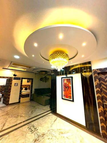 Premium Hotel EXO-Near Temple and Ghat#Parking and Comfort Stay#Premium Service photo 4