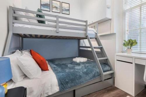 Apartment - Sleeps 7 - Paddington Station 5 mins - image 3