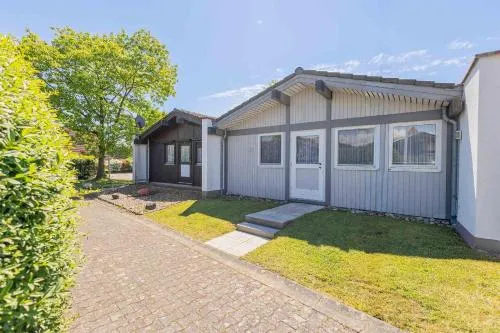 Ferienwohnpark Immenstaad am Bodensee Satteldachhaus Typ 9 SD 59 in Immenstaad am Bodensee, Deutschland