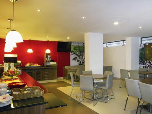 Restaurant, ibis Maceio Pajucara in Maceio