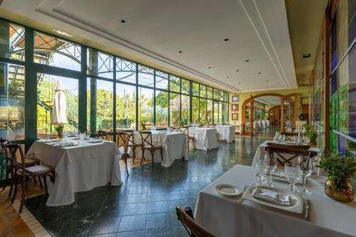 Restaurant, Hotel MR Les Rotes in Las Rotas Beach