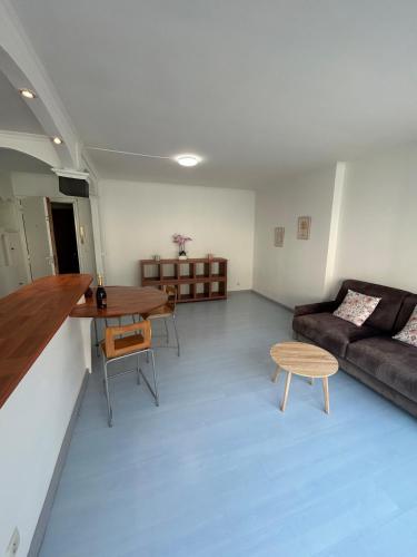 Parking - Grand T2 - Terrasse in Mantega