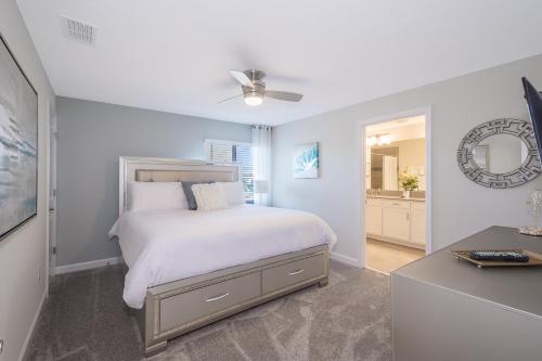 5BR Town House with Pool 4975AN - image 4