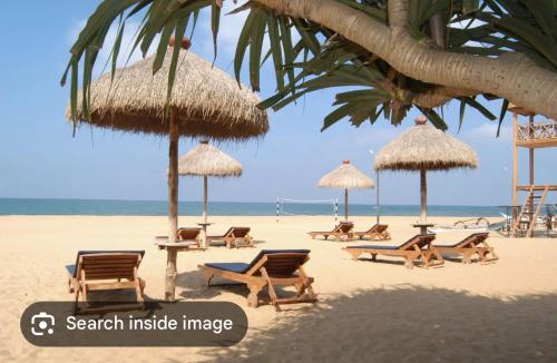 Lavinia Breeze Retreat in Mount Lavinia