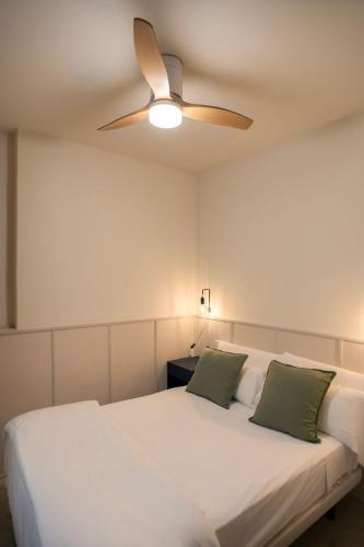 Apartamentos Sorolla House - image 4