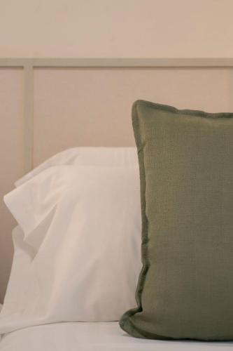 Apartamentos Sorolla House - image 3