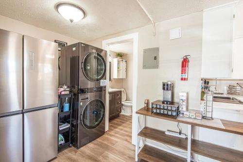 4940 Marianna Unit B - image 6