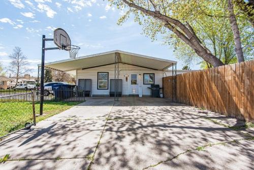 4940 Marianna Unit B - image 2