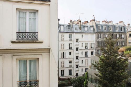 Bright Apartment with Montmartre View - 38m - image 5