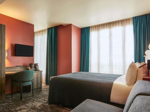 hotel photo