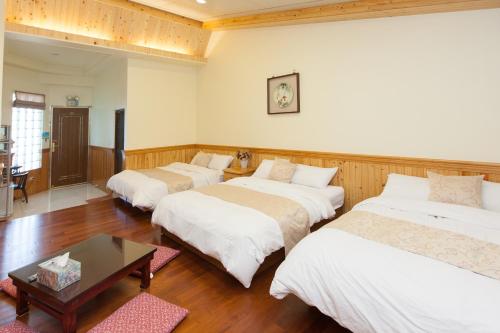 Chun Feng Cao Tang Homestay – Yuanshan, WV