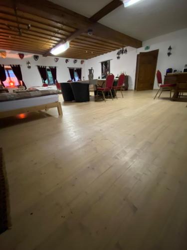Schlosstaverne Sighartstein Familienzimmer in Neumarkt Am Wallersee