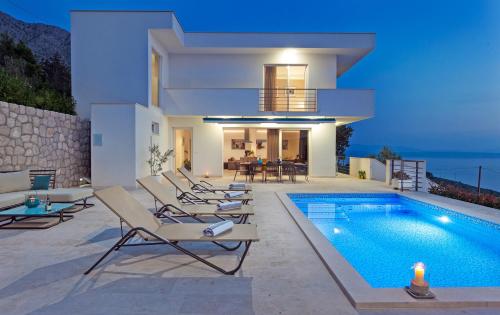 . Luxury Villa Mala Podgora