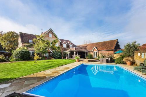 The Farmhouse in Bramley (Surrey)