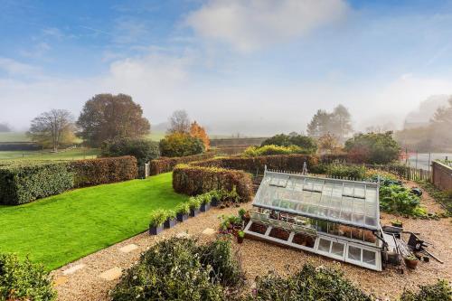 The Farmhouse in Bramley (Surrey)