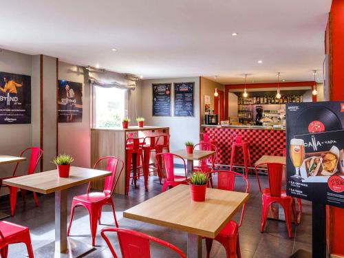 Bar/Lounge, ibis Madrid Alcorcon Tresaguas in Alcorcon
