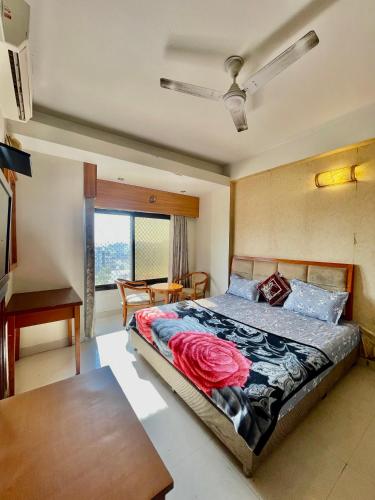 ZenRoofs - Brij Bhumi Haven 1, Vrindāvan