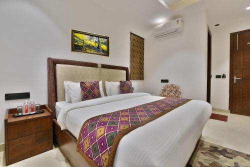 Hotel Namaskar India - Just A Minute Away From New Delhi Railway Station & Connaught Place photo 2
