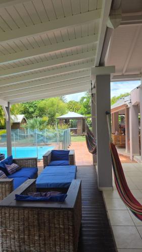 villa plaisance 3 chambres avec piscine privée (villa plaisance 3 chambres avec piscine privee) in แบ มาโอล