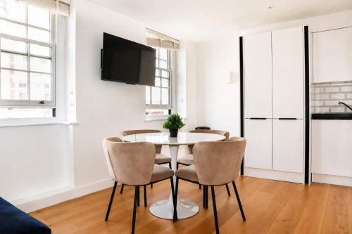 Fitzrovia and West End Residences - image 5