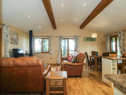 Фасада на хотела, Valley View Lodge in Trewern