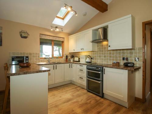 Фасада на хотела, Valley View Lodge in Trewern