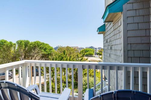 Into the Sun - Corolla Villages at Ocean Hill 75 Yds to Beach Hot Tub Community Pool Pets OK Flex Stays - image 3